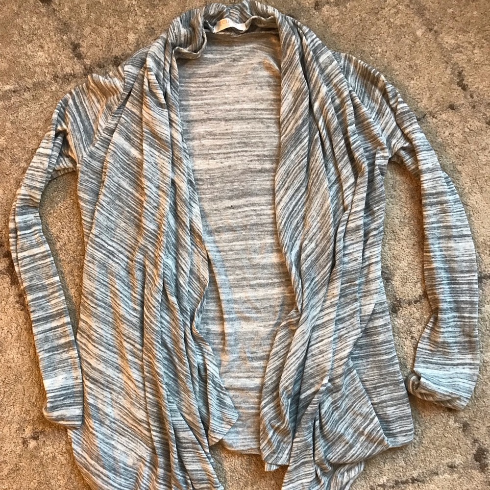 Grey open cardigan